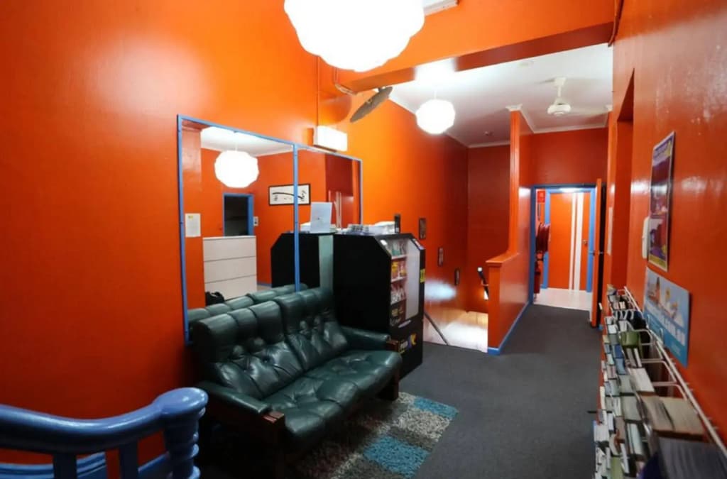 Central Perk Lodge - photo 10