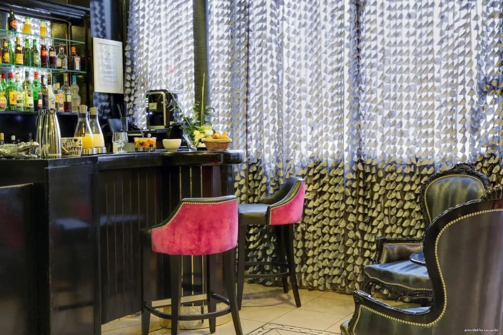 Best Western Plus Opera Batignolles - photo 24
