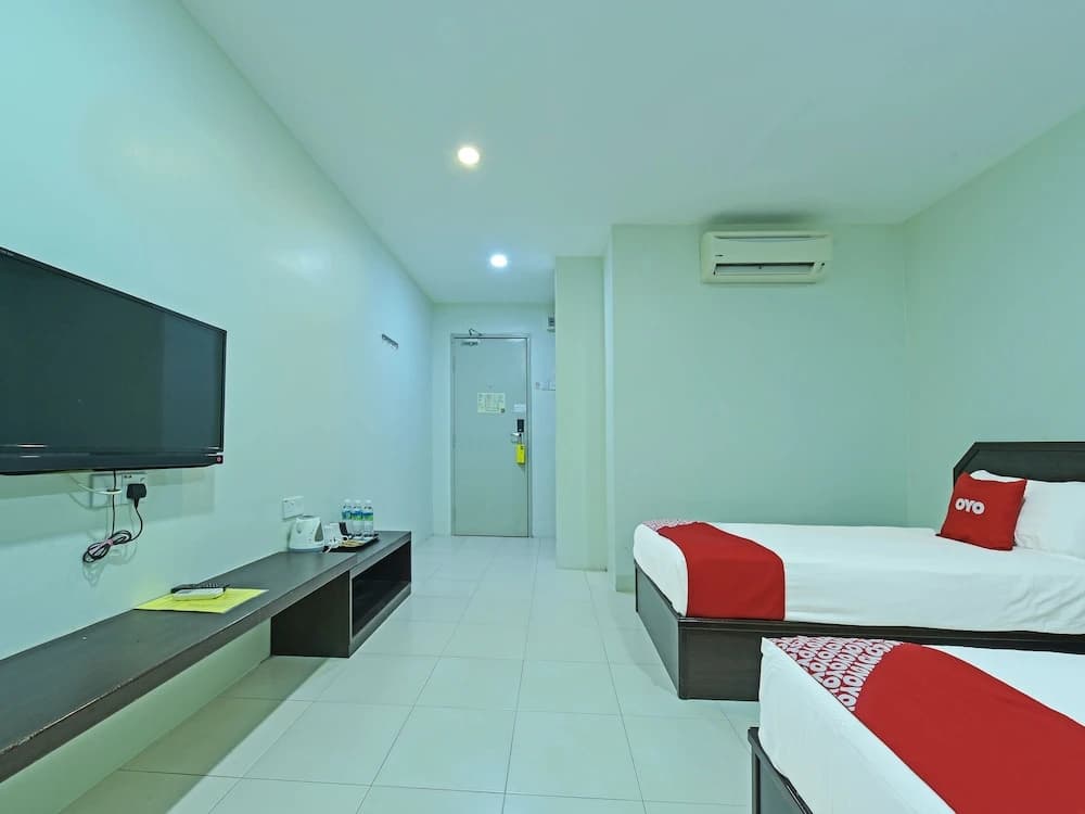 Super OYO Capital O 90545 Ho Hotel - photo 7