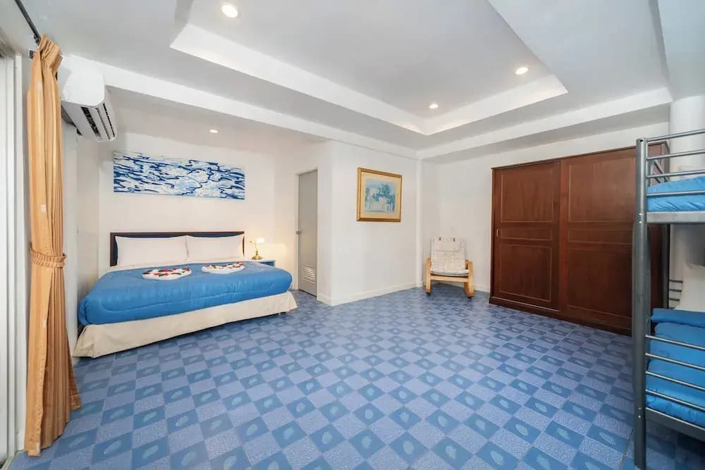 Oceanview Bungalows by EAT, Karon Beach - photo 5