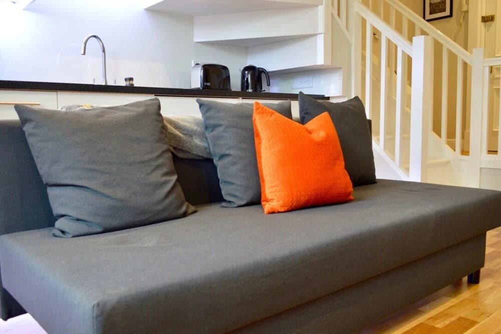 Cosy and Modern City Centre Flat - photo 8