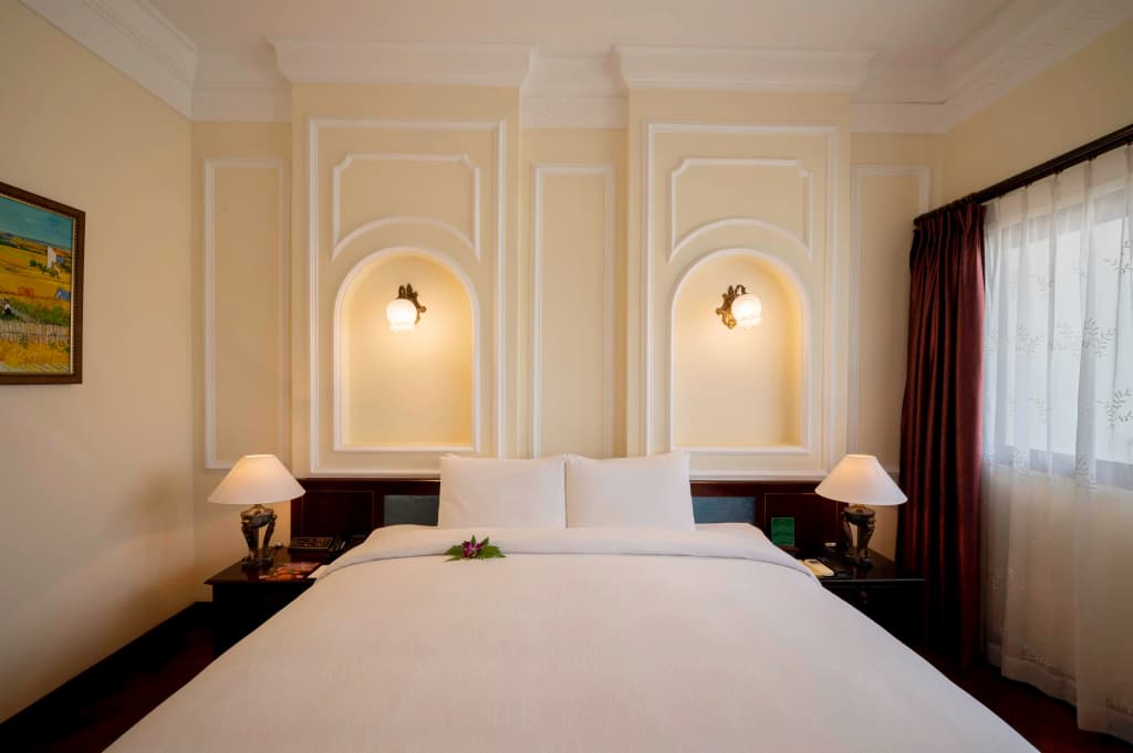Hotel Majestic Saigon - photo 6