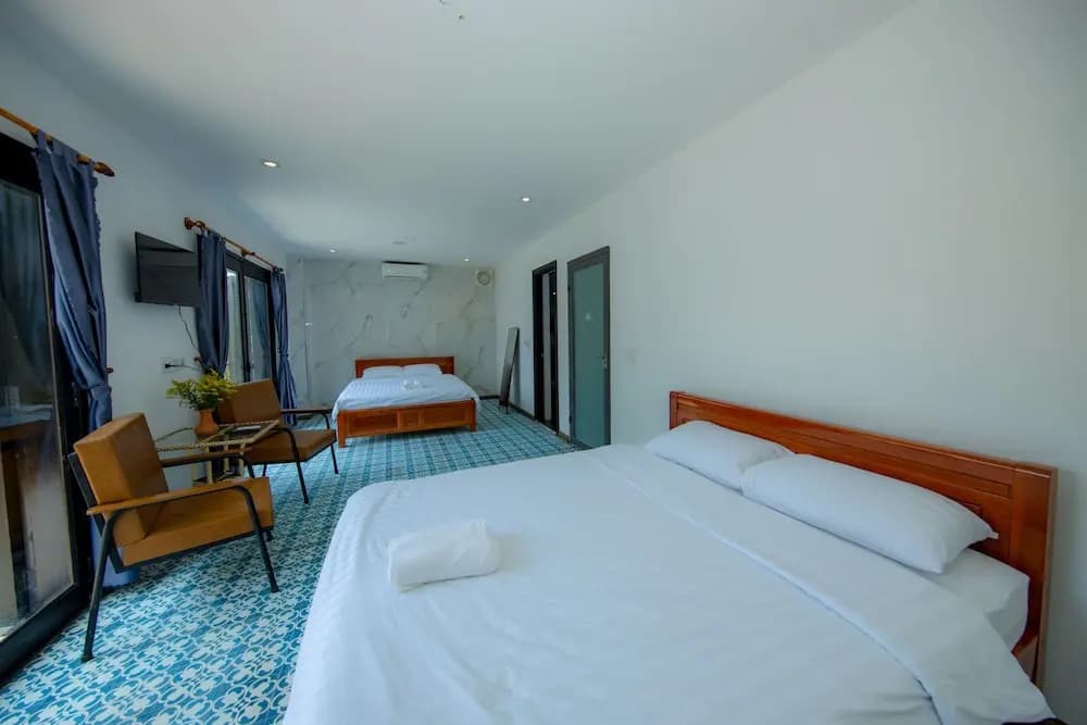 Azure Beach Hotel - photo 7