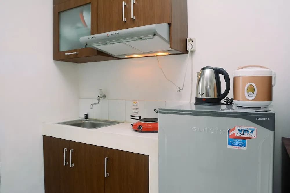 Good and Comfy Studio Room at Green Bay Pluit Apartment - photo 10