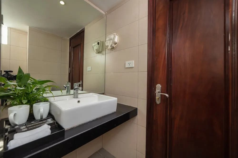 Madelise Adora Hotel - photo 10