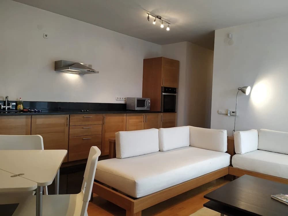 Puskas Apartment - photo 13