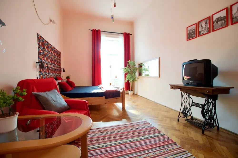 Budget Apartment by Hi5 - Üllői 36 - photo 12