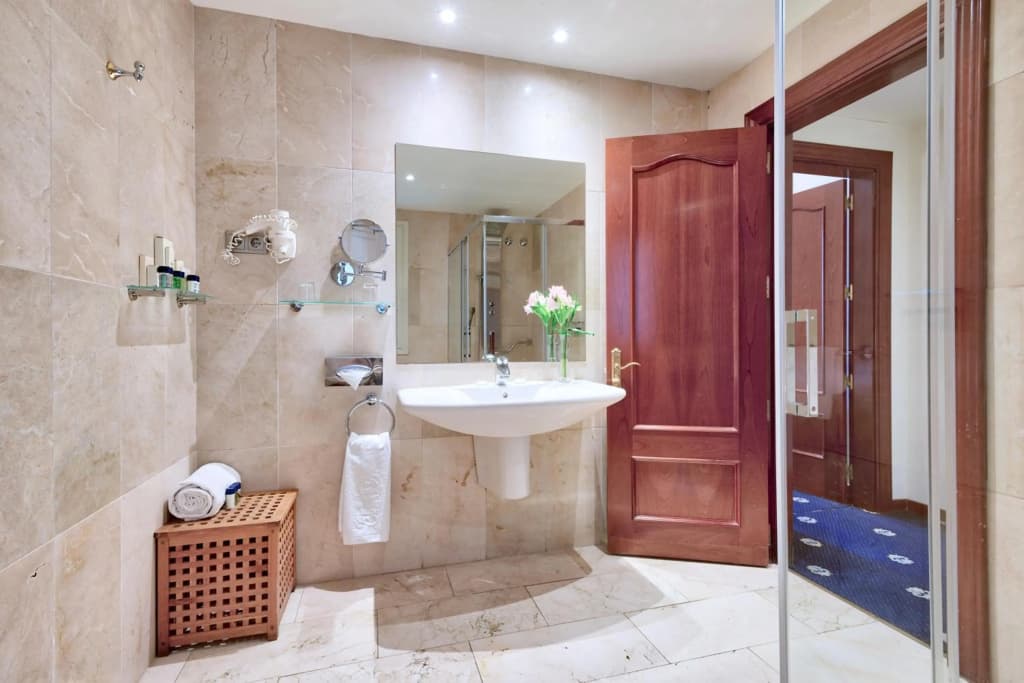 Hotel Roger de Lluria Barcelona - photo 10