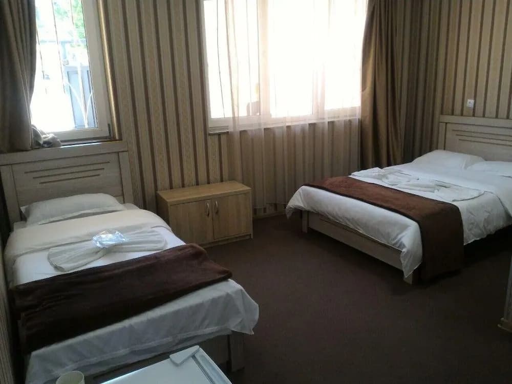 7 Star Hotel - photo 3
