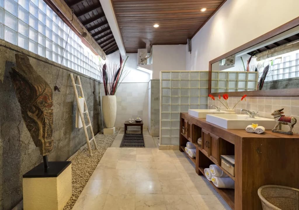 Villa Eight - main photo