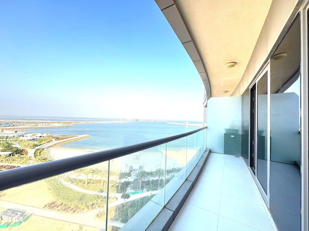 Beachfront Apartment - photo 12