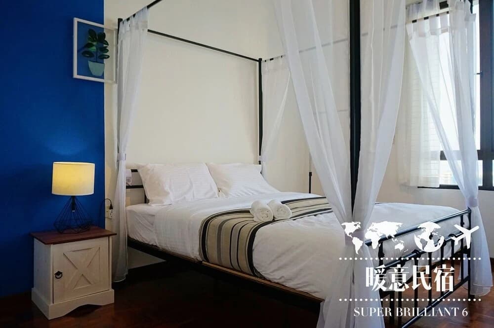 Private Suite with Balcony Gurney Drive - photo 3