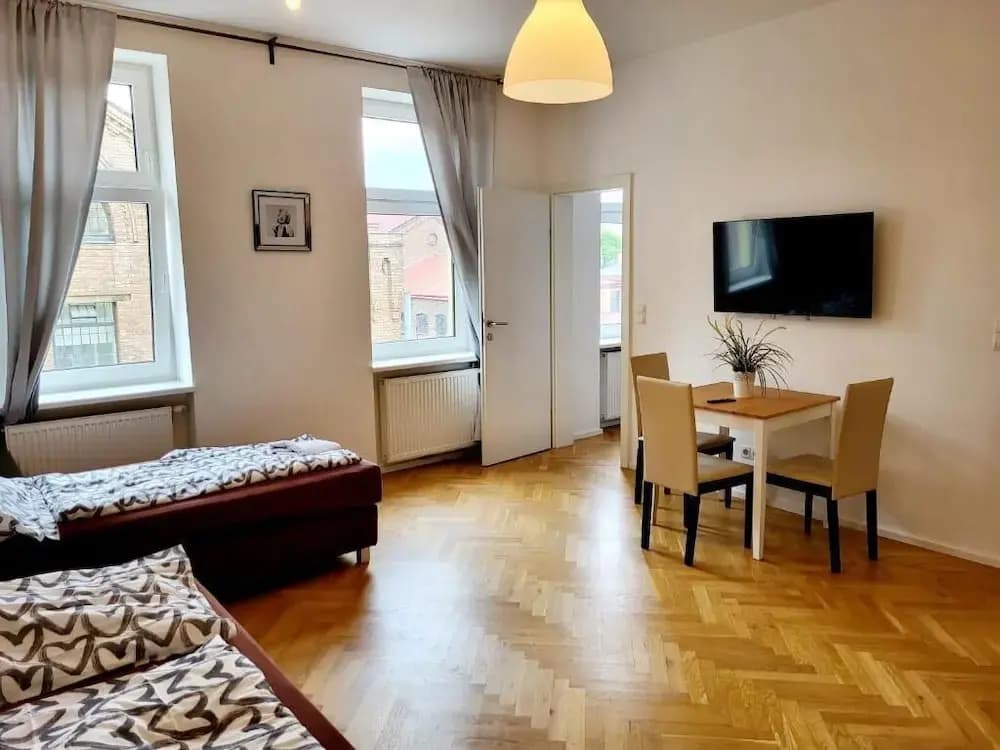 City Home - photo 4