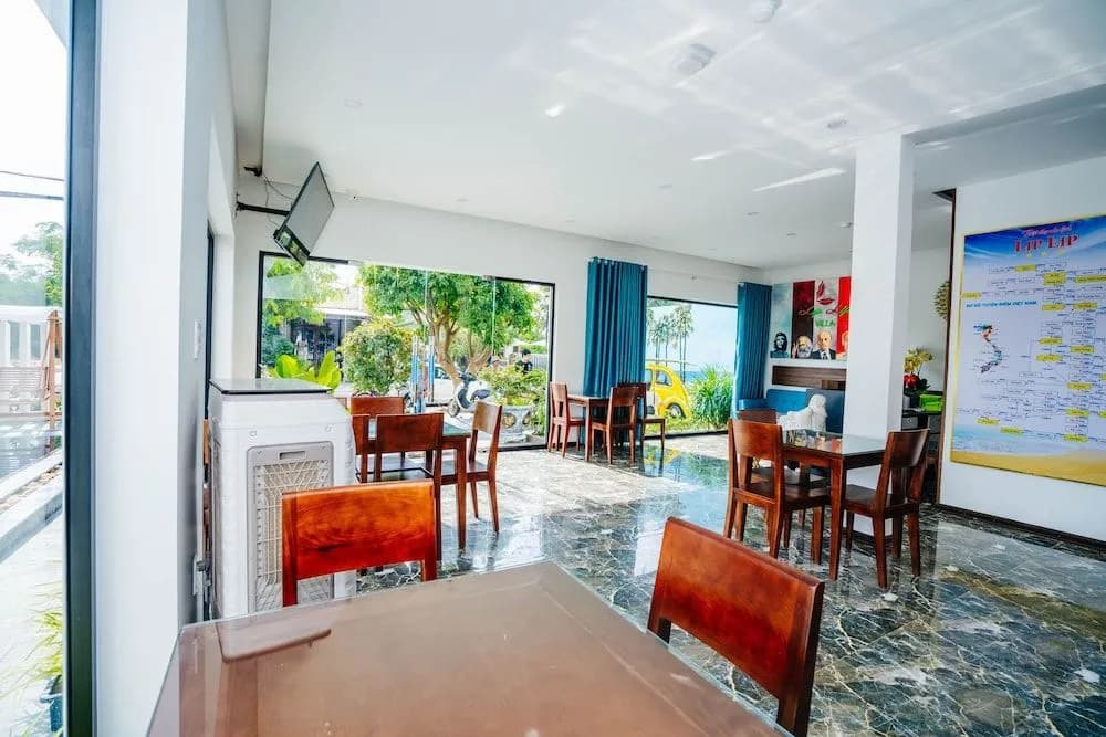 Lip Lip Villa - photo 17