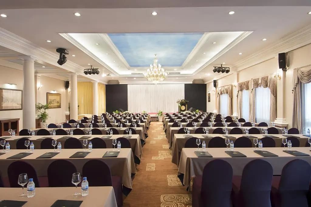 Hotel Majestic Saigon - photo 14
