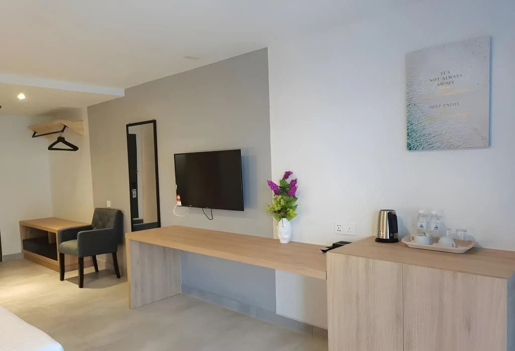 Coral Bay Resort - photo 1
