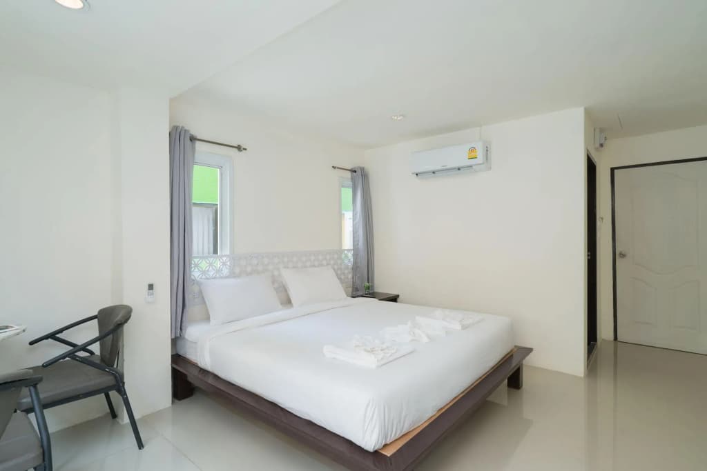 Hangover Inn - photo 5