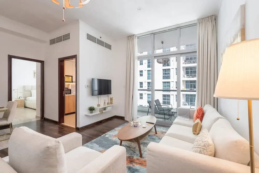 Gorgeous 1 Bedroom in DEC Tower With Marina Views - photo 2