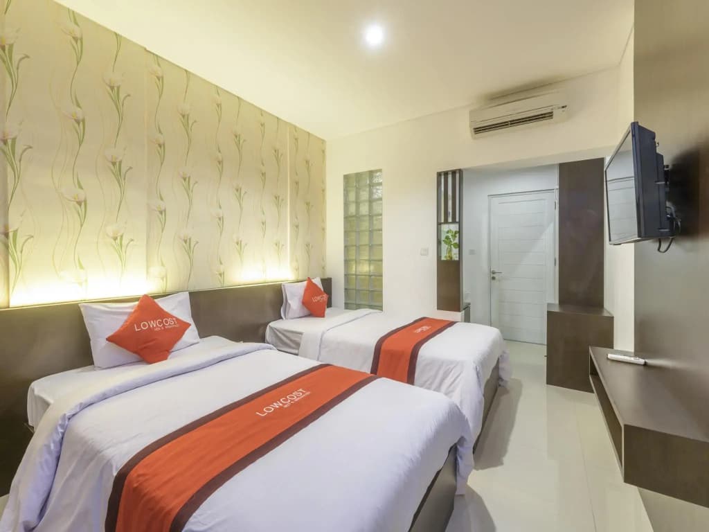 Lowcost Bed & Breakfast - photo 3
