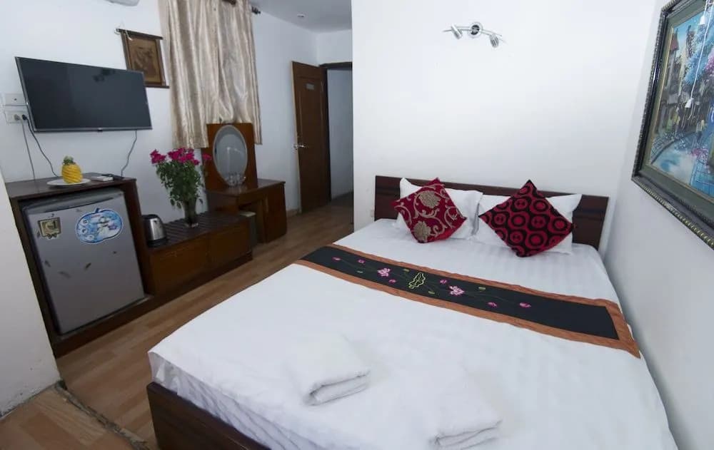 Lunar Hotel - photo 7