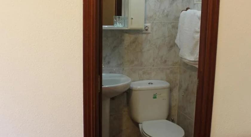 Hostal Xucar - photo 6