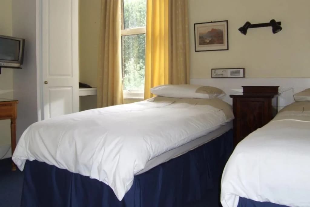 Brook Hotel - photo 7