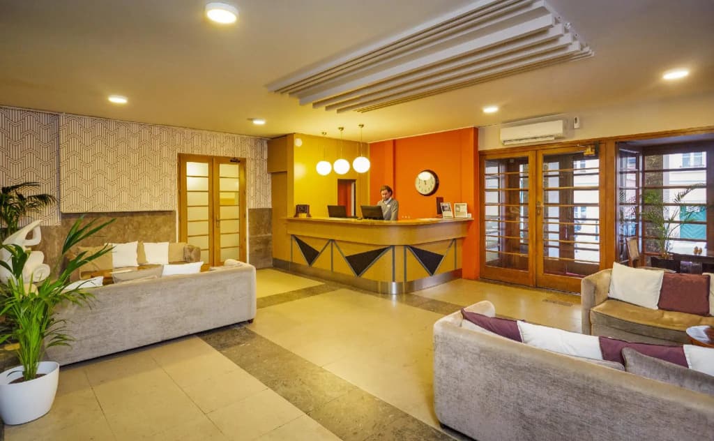 Hotel Metropolitan - photo 2
