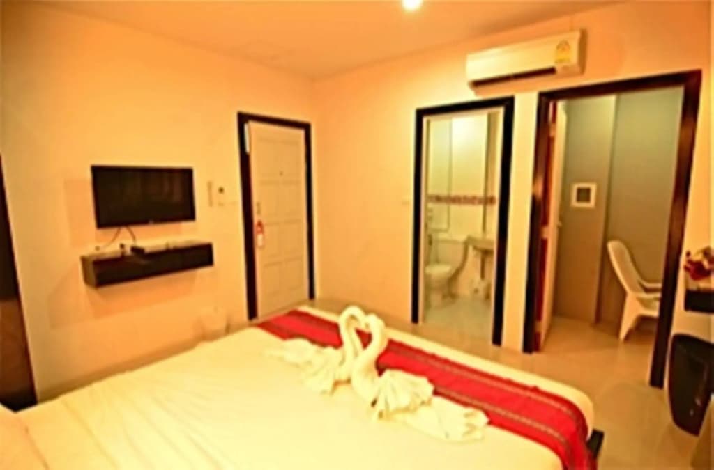 D 1 Hotel Patong - photo 4