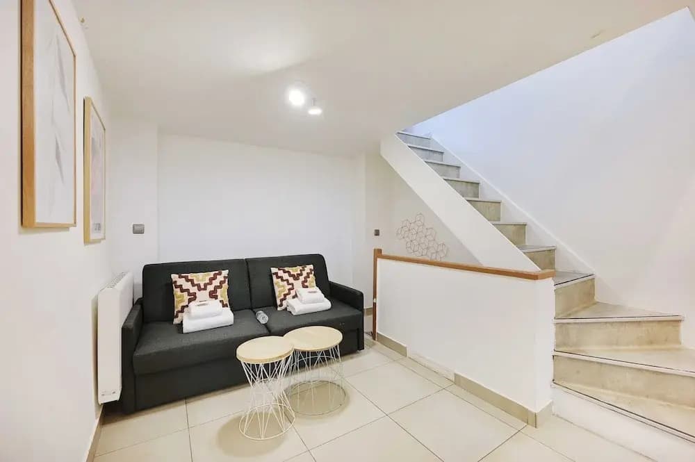 Charming Apartment -1br/4p - Gare District - photo 8