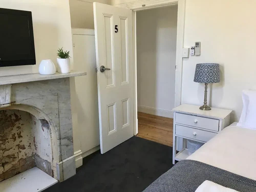 Healesville Garden Accommodation — The Grand Hotel - photo 7