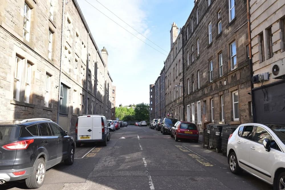 First - Caledonian House Apartment - photo 11