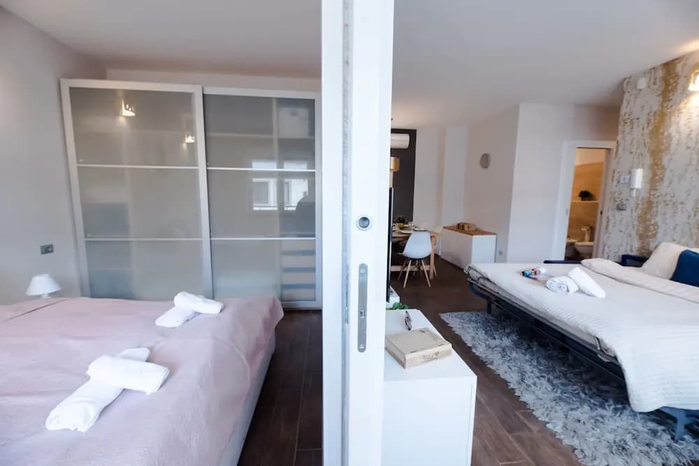 Budapest Easy Flat - Penthouse Basilica - photo 4