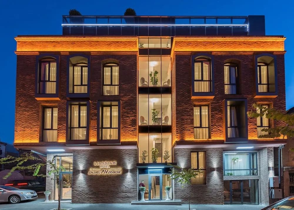 Veranova Hotel - photo 1