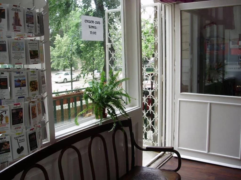 Baroque Hostel & Coworking - photo 6