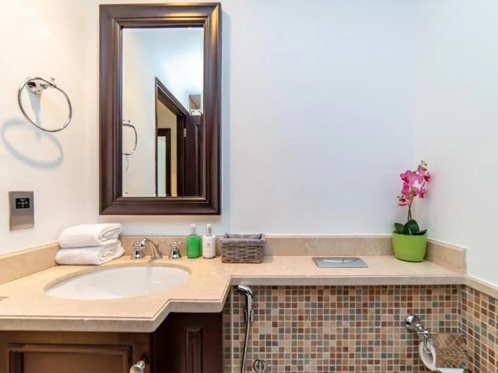 Elegant Escape of Downtown - photo 7