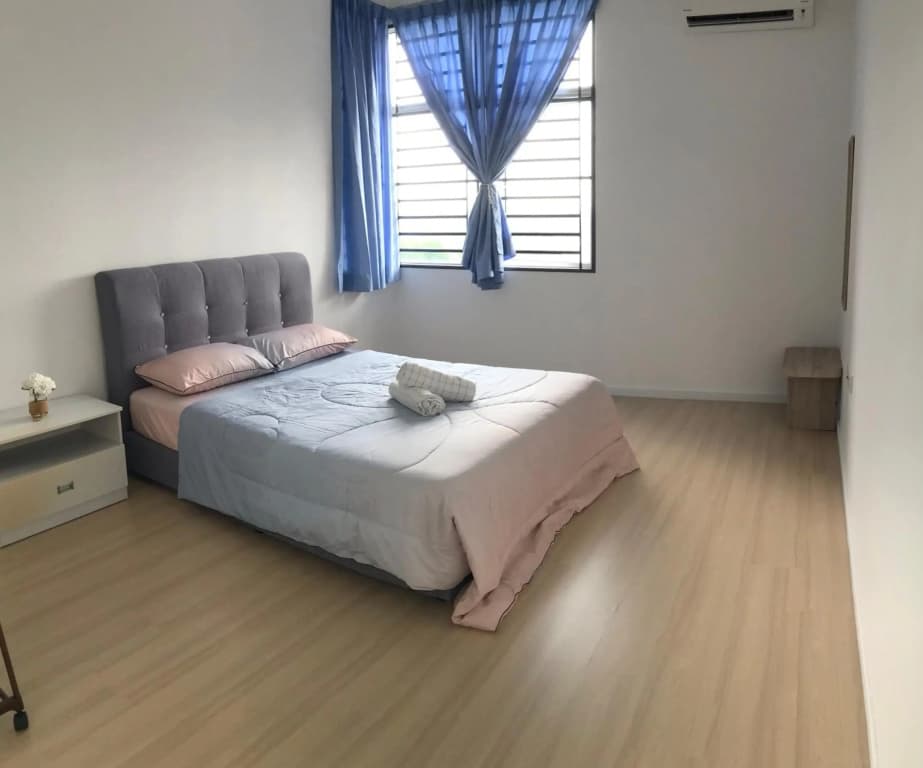 Taiping Rain Town Homestay太平雨城名宿 two car park - photo 14