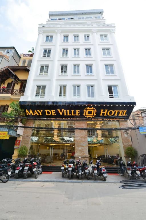 May De Ville Lakeside Hotel - photo 1