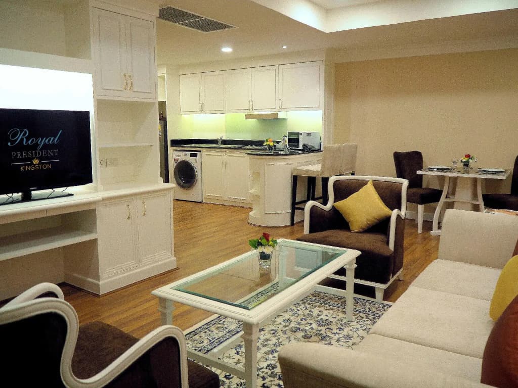 Kingston Suites  - photo 39