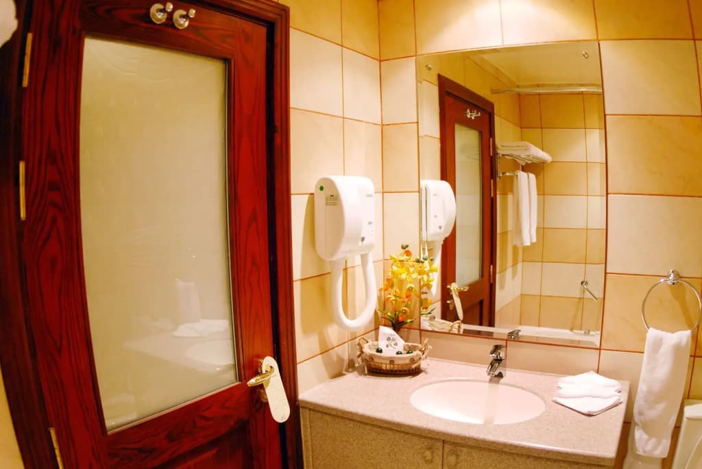 Al Liwan Suites - photo 25