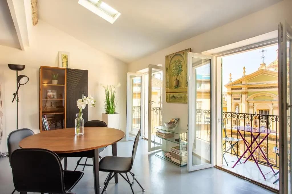 Ross 5- F2, Lumineux, Balcon, Loft, Clim, Vieux-Nice - photo 4