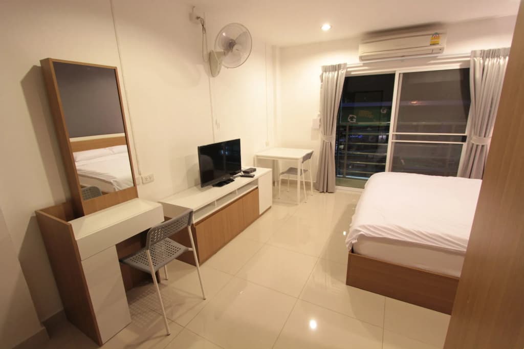 Napaville Huai Khwang Hostel - photo 7