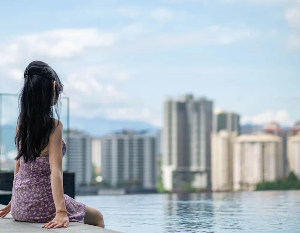 Pavilion Embassy Suites KL by Perfect Host - photo 26