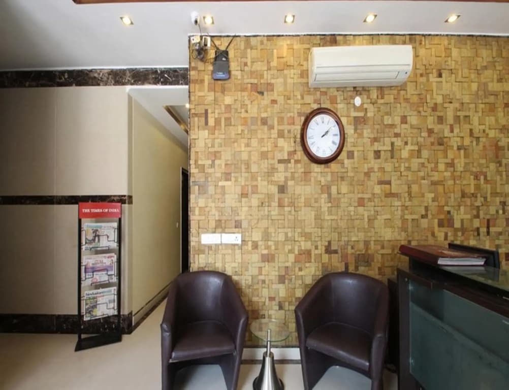 Charanpahari Hotel by OYO Rooms - photo 9