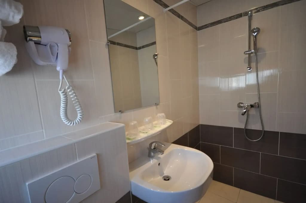 Hotel Saint Georges Lafayette - photo 8