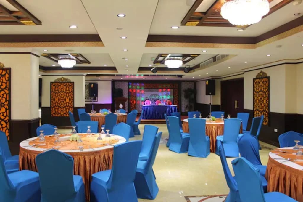 OYO 137 Clifton International Hotel - photo 13