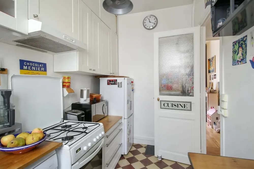Comfortable Parisian Home 2mins From Metro Line 7 - photo 13