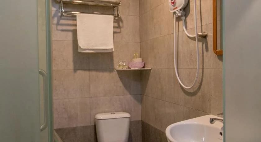 U Plus Budget Hotel - photo 10