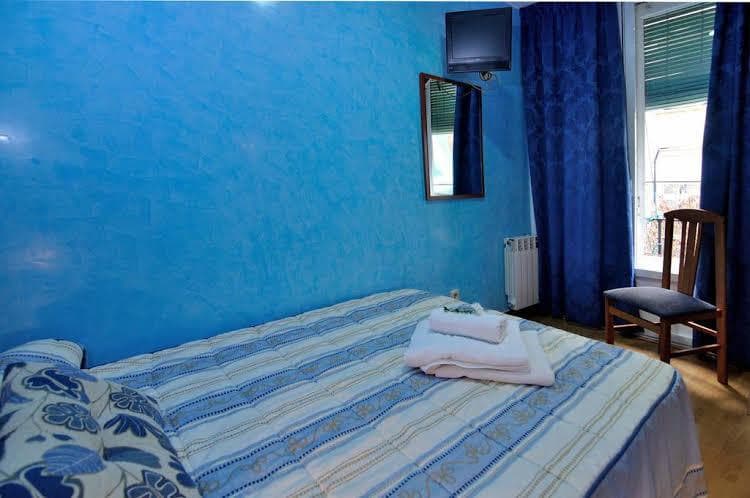 Hostal Naranjos - photo 22