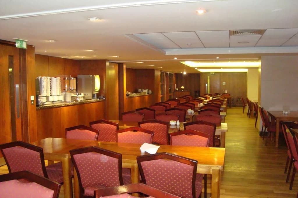 Central Park Hotel - photo 18