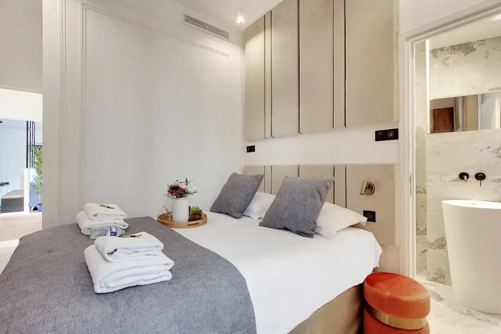Modern Apartment - 2br/6p - Bonne Nouvelle - photo 1